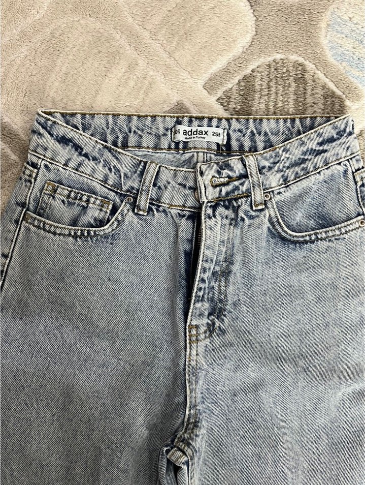 Açık Mavi Yüksek Bel Denim Jean — görsel 2/4