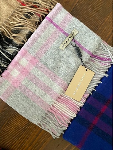  Beden çeşitli Renk Burberry atkı