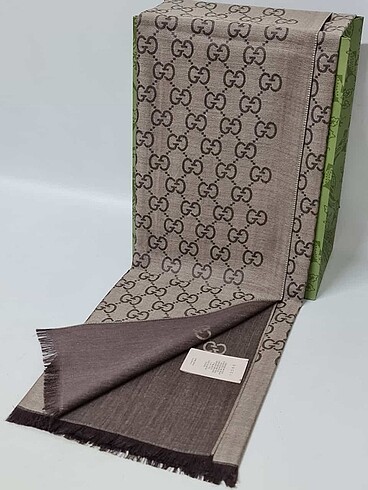 Gucci şal