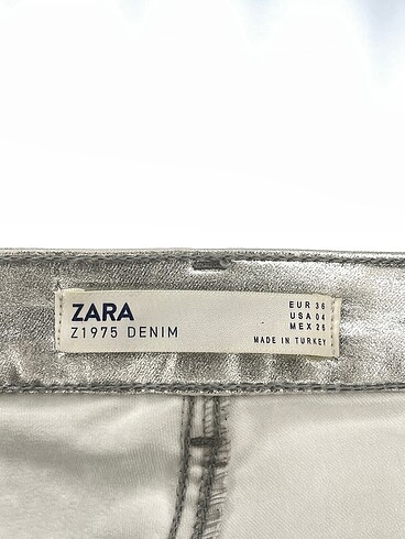 36 Beden gri Renk Zara Jean / Kot %70 İndirimli.