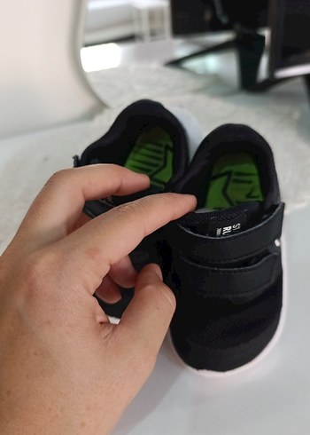 Erkek Çocuk Siyah Cırt Cırtlı Spor Ayakkabı - Görsel 10