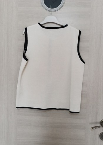 Düğmeli Beyaz Kadın askılı - Görsel 5