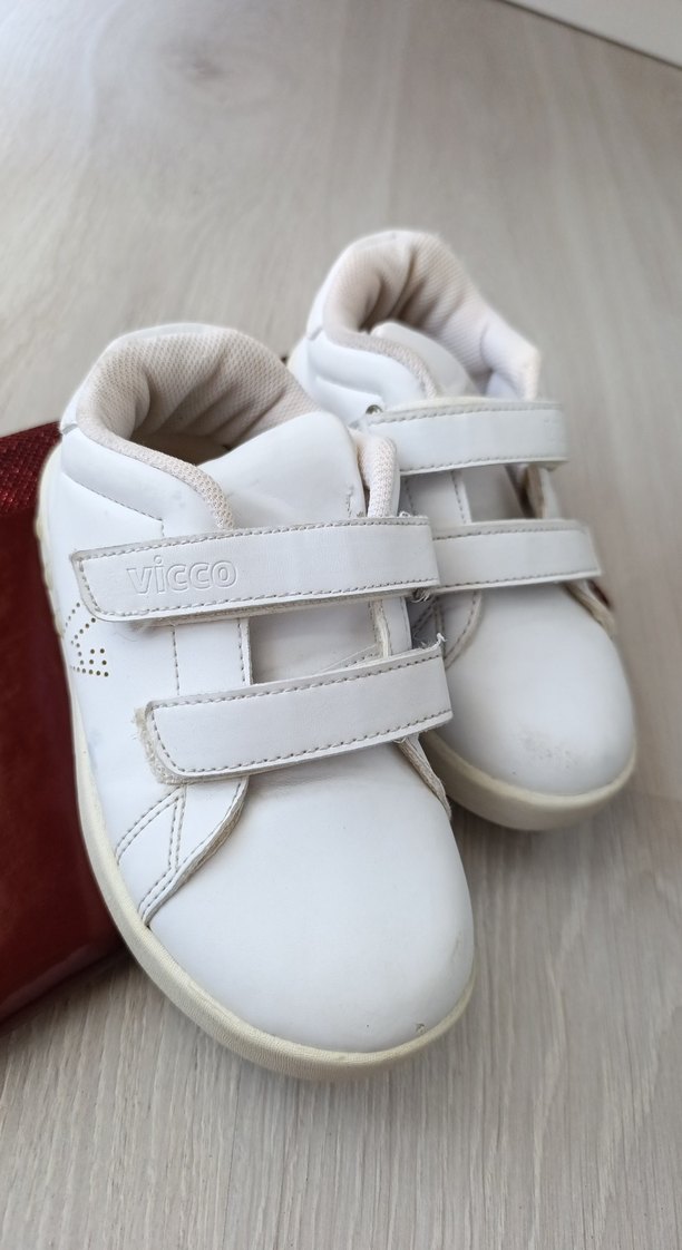 Çocuk spor ayakkabı ışıklı - Görsel 4