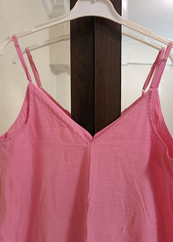 LC Waikiki Canli Pembe İnce Askili V Yaka Elbise