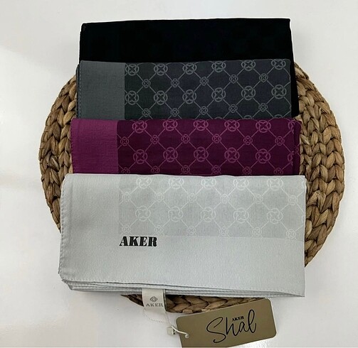 Beden çeşitli Renk Aker monogram eşarp