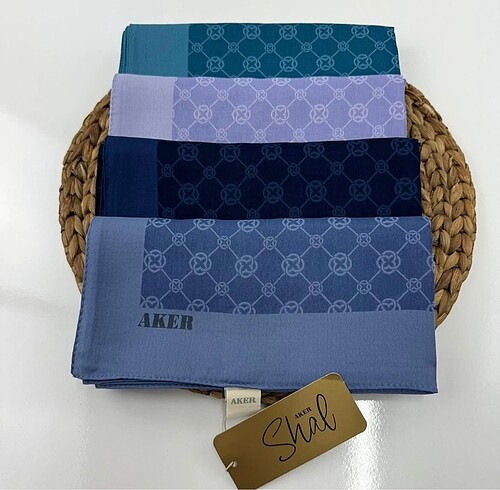 Beden Aker monogram eşarp