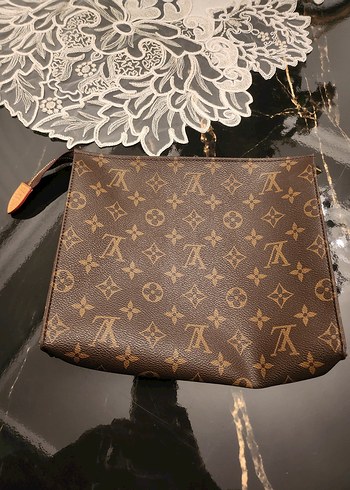 louis-vuitton