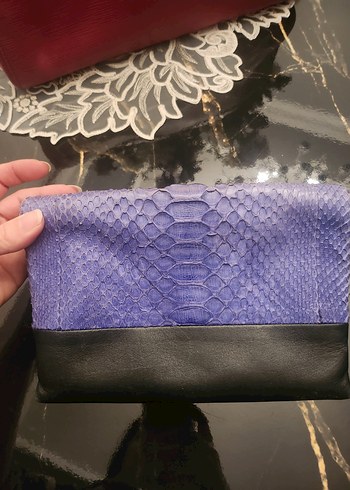 Mor Yılan Derisi Desenli Deri Kadın Çanta - Görsel 3