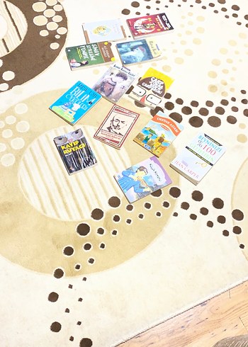 12 Adet Kitap