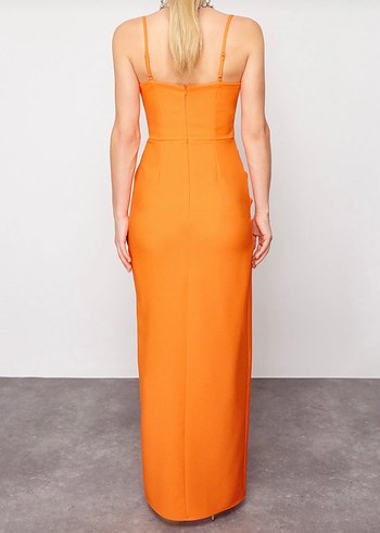 Turuncu V Yaka Uzun İnce Elbise - Görsel 3