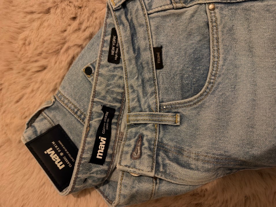 Açık Mavi Rahat Kesim Denim Jean 25-30 beden — görsel 2/3