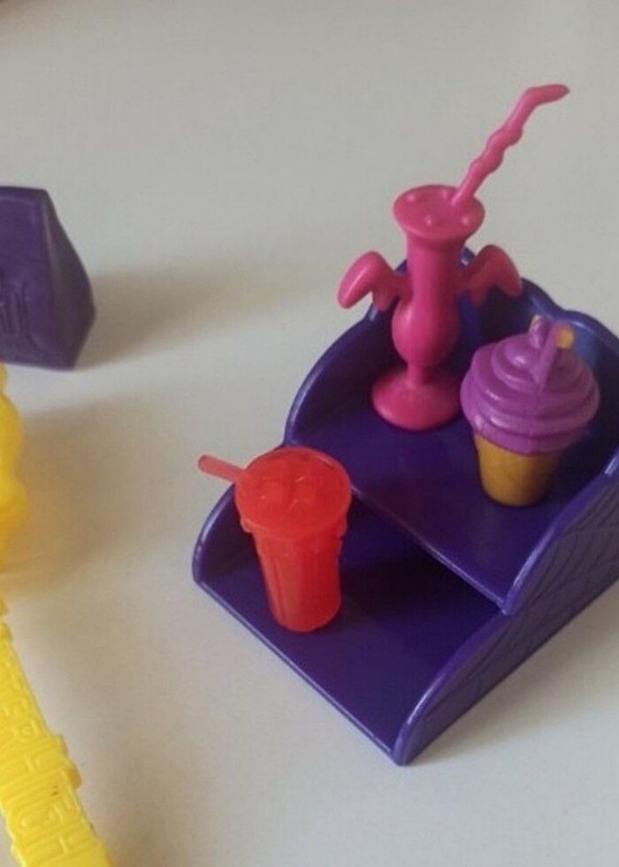 Monster High cafe figür raf - Görsel 3