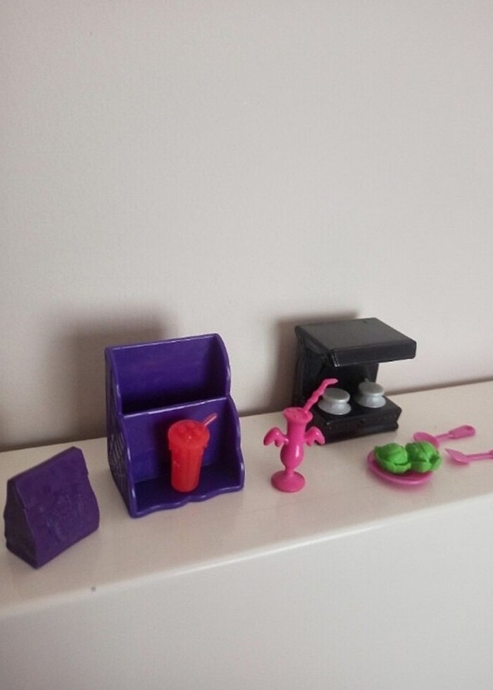 Monster high cafe paket figür oyuncak  - Görsel 3