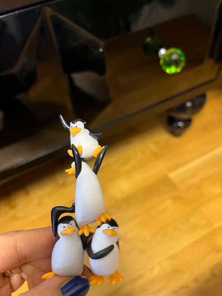 Renkli Penguen Aksiyon Figürleri - Görsel 5