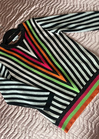 Çok Renkli Çizgili twist Kazak - Görsel 2