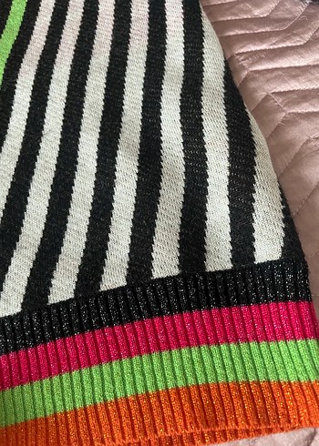 Çok Renkli Çizgili twist Kazak - Görsel 4