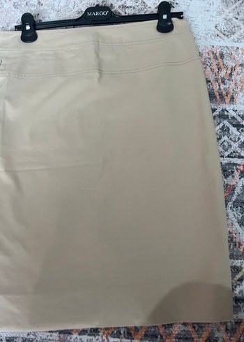 Düğmeli Bej Midi Etek Vakko - Görsel 4