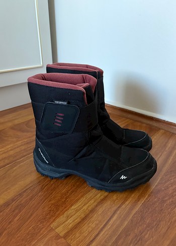 Decathlon Quechua Kar Botu