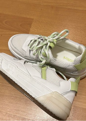 Network Beyaz Sneaker