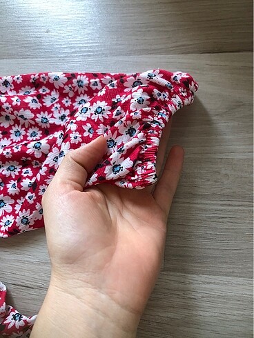 xs Beden kırmızı Renk Bershka anvelop elbise