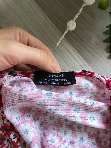 xs Beden Bershka anvelop elbise