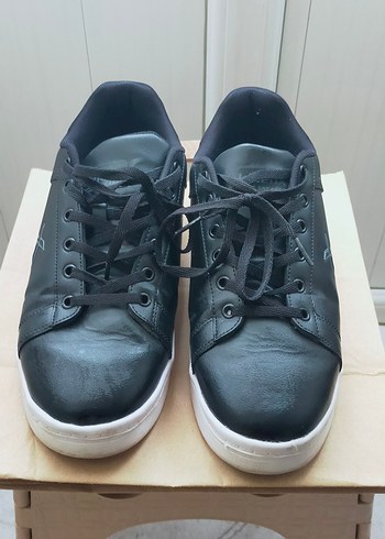 Kinetix Siyah Deri Gorunumlu Dusuk Bilekli Sneaker