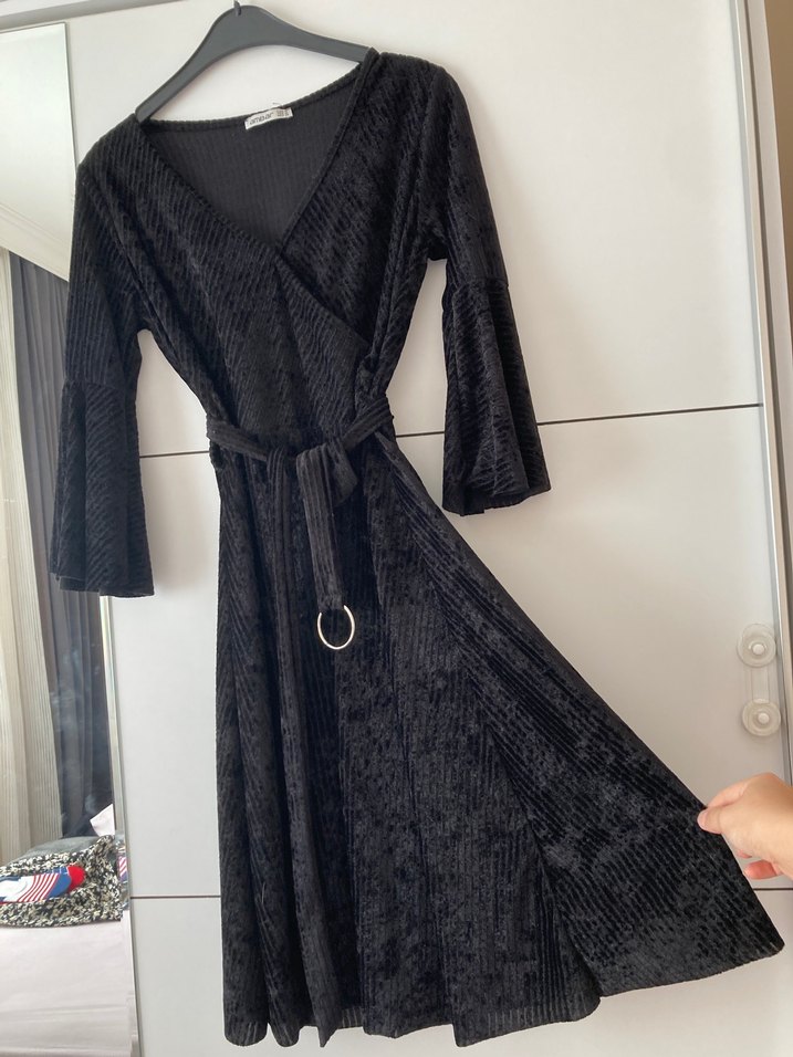 Midi Siyah Kadın Kadife Elbise - Görsel 2