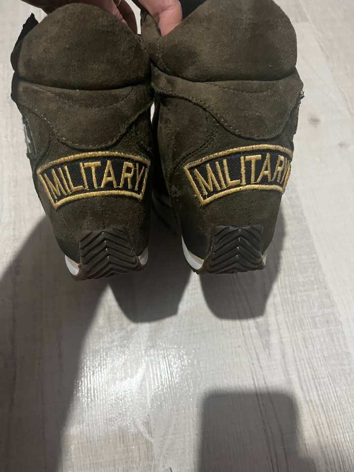 Haki Süet Bağcıklı Sneaker — görsel 5/8