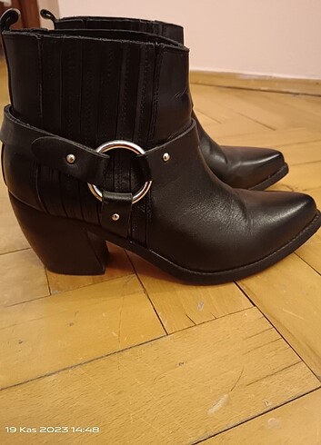 39 Beden Elle Western Bot