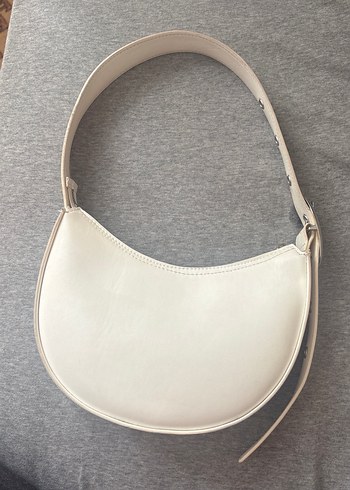 H&M Minimalist Ekru Yarim Ay Omuz Cantasi