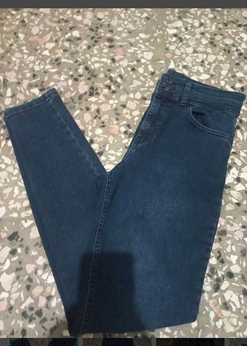Zara Koyu Mavi Dar Kesim Denim Jean