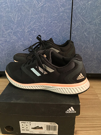 40 Beden siyah Renk Adidas spor ayakkabı