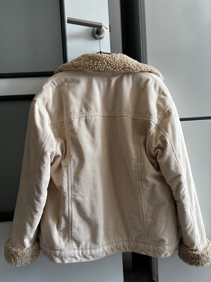 Bej Kadife Peluşlu Mont — görsel 2/4