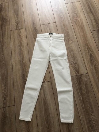 Bershka beyaz jean
