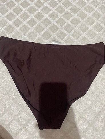 l Beden Bikini Altı