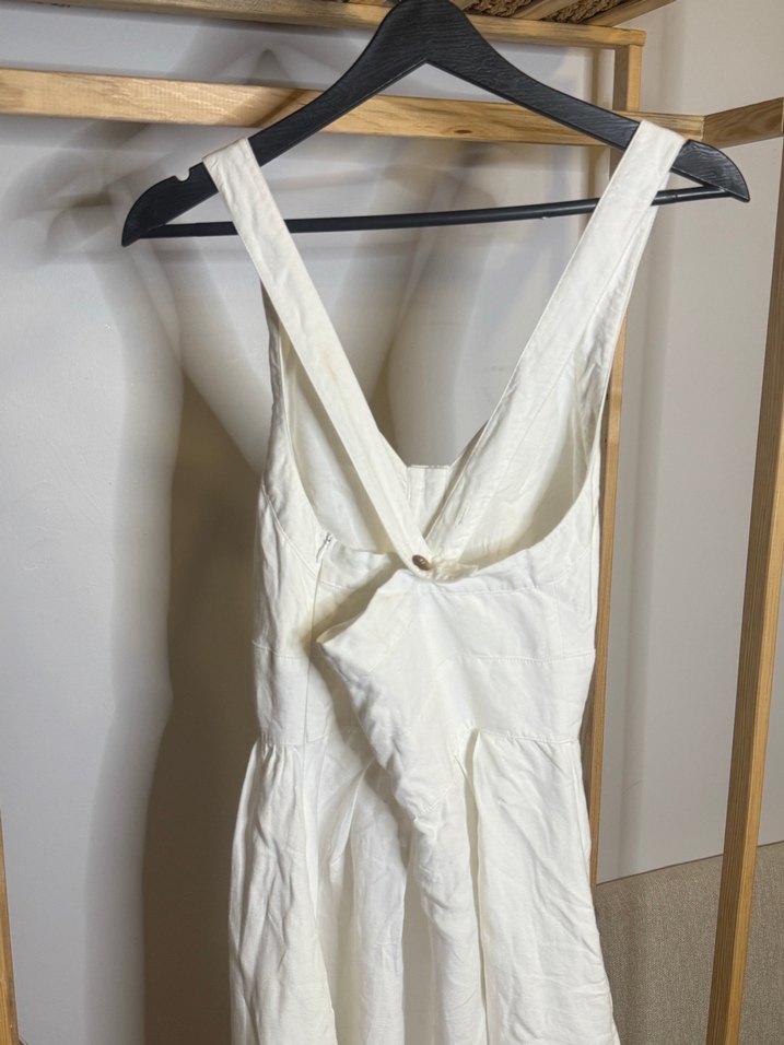 Düğmeli Beyaz Keten Uzun Kadın Elbise - Görsel 3