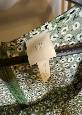 V Yaka Düğmeli Yeşil Bohem Uzun Elbise - Görsel 2