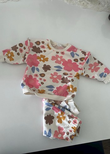 3 Ay Beden çeşitli Renk Bebek Kız Takımı
