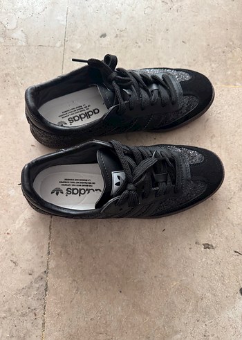 Diğer Adidas Siyah Dusuk Bilekli Spor Ayakkabi