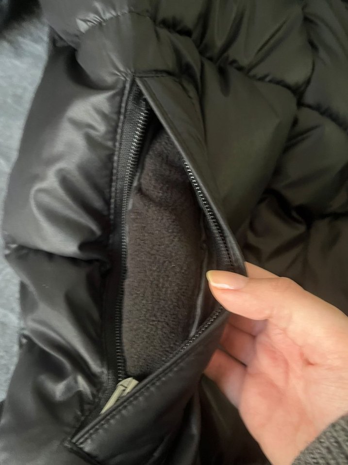 Mango Siyah Şişme Unisex Mont — görsel 6/11
