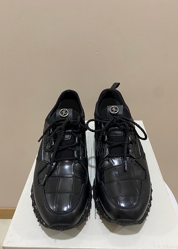 Kemal Tanca Sehir Stiline Uygun Siyah Bagcikli Sneaker