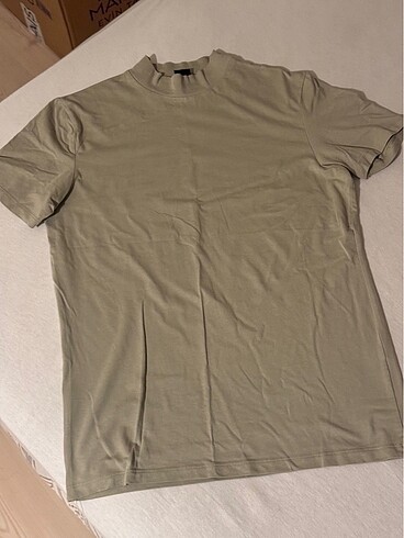 Bershka Erkek Yeşil Basic Tshirt
