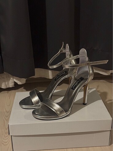 Silver Renk Topuklu Ayakkabı - Görsel 7