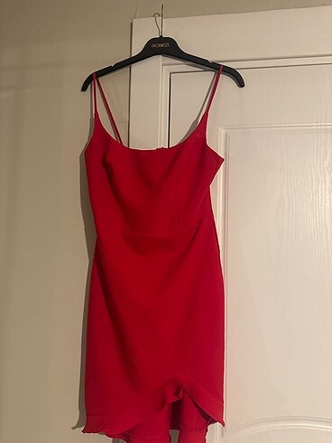 Kırmızı Askılı Elbise - Görsel 3