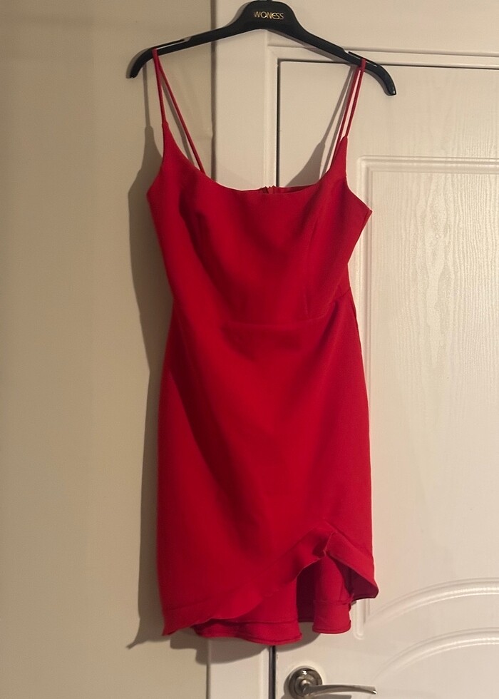 Kırmızı Askılı Elbise - Görsel 4