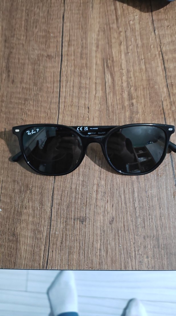 Ray-Ban 2197 Siyah Köşeli Güneş Gözlüğü orjinal Unisex — görsel 2/8