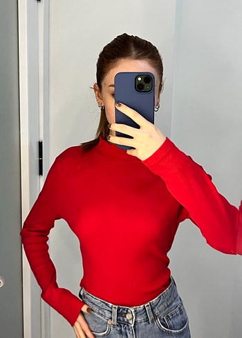 Kırmızı Yüksek Yaka Kadın Triko - Görsel 2