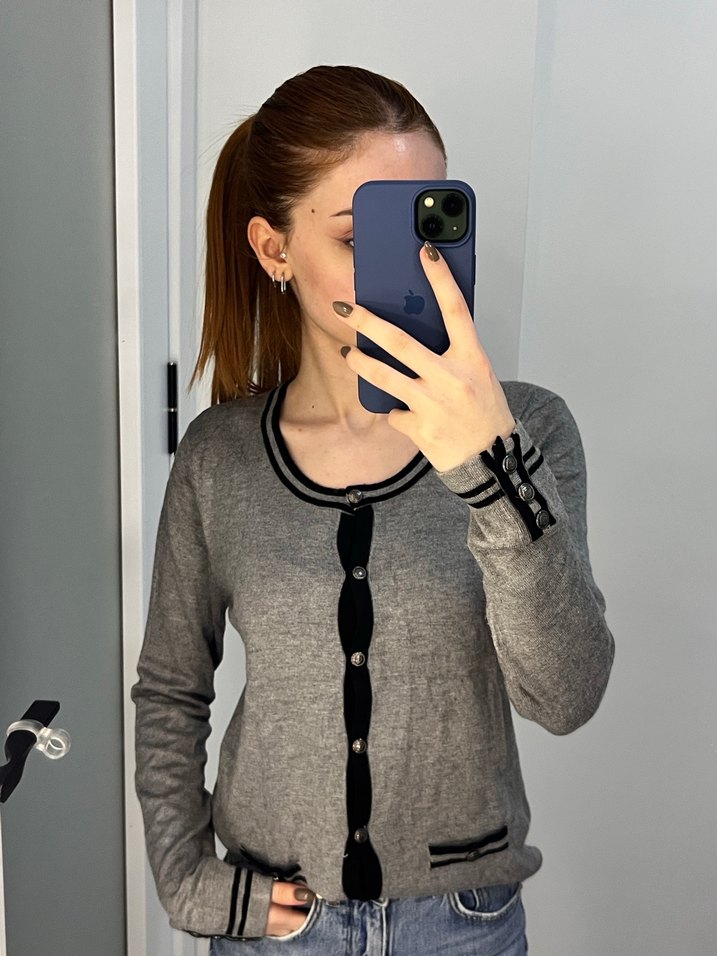 Düğmeli Gri Kadın Triko Hırka - Görsel 3