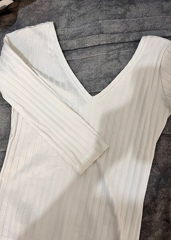 V Yaka Beyaz Uzun Kollu Kadın Bluz - Görsel 3