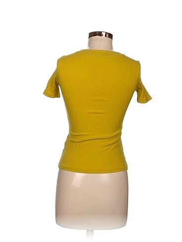 s Beden Dilvin T-shirt %70 İndirimli.